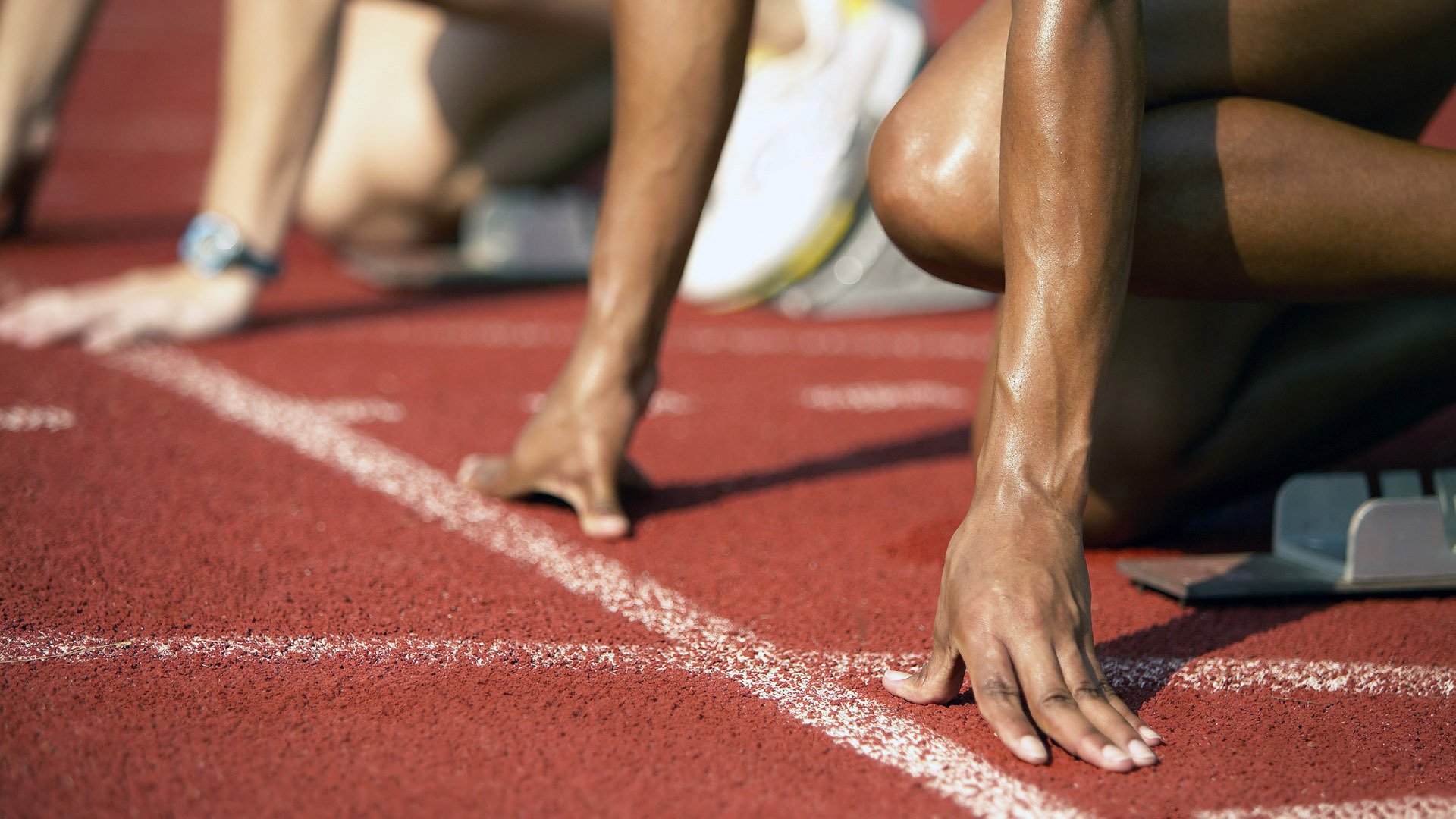 电竞直播平台上线AI辅助解说，观赛体验大提升，电竞视频直播